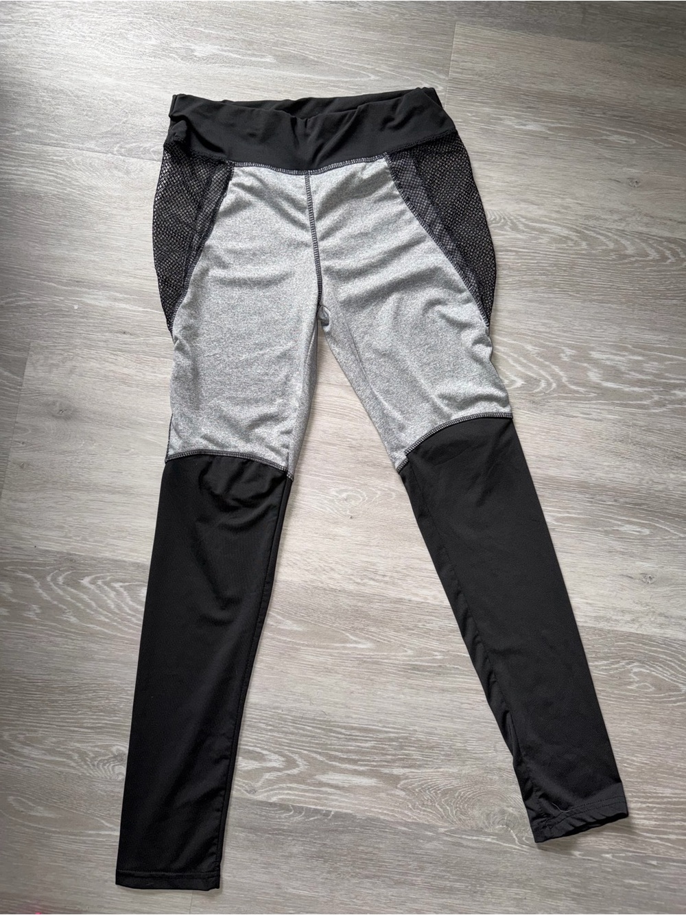 Women’s Black & Gray Active Leggings